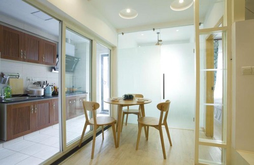Jeifangbei Central Business District Apartment | Chongqing Yuzhong·Jiefangbei· Locals Apartment 00009170