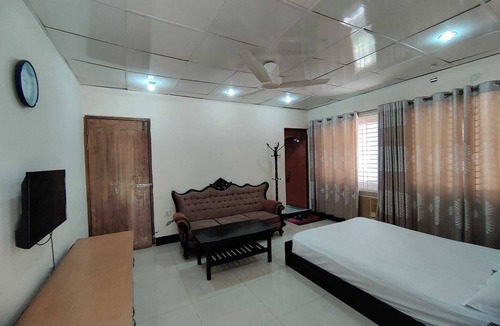 Gazipur District Hotel | Chuti Aronnobash Resort