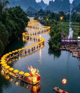 Yangshuo Hotel | Cindy Villa - Rice Fields & Karst Peaks at Yulong River - Infinity Pool & Breakfast - Near Golden Dragon Night Parade