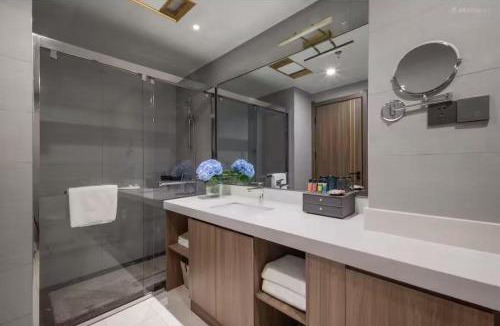Lianhua Community Apartment | Citadines Zhengda Mall Hefei