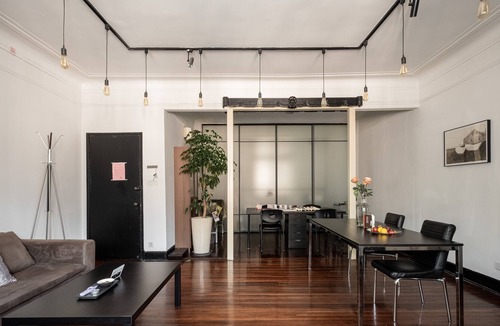 Jing'an Condo | City Center !1100 Sq ft Apt. Near Sbwy 2@Nan Jin Xi Rd. Full Kitchen. Sleeps 4