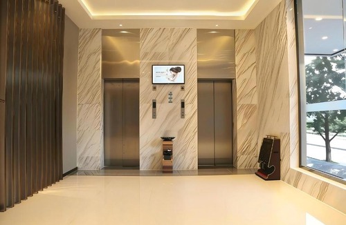 Baiyun Hotel | City Comfort Inn Guangzhou Lingnan New World Baiyundadaobei Station - During the Canton Fair, free shuttle buses are provided to the exhibition center in the morning