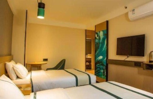 Babu District Hotel | City Comfort Inn Hezhou Avenue