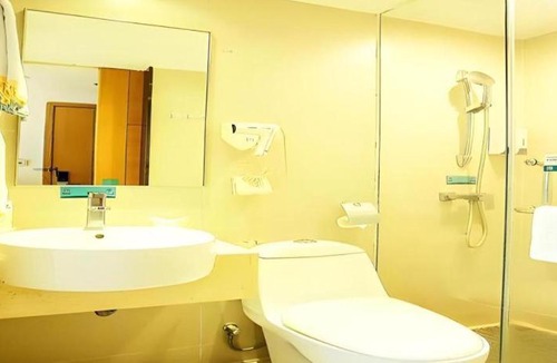 Changzhou District Hotel | City Comfort Inn Wuzhou Municipal Square