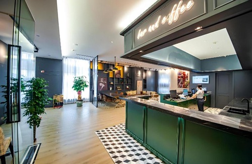 Jianpanshan Subdistrict Hotel | City Comfort Premier Hotel Liuzhou Wuxing Pedestrian Street Jinggu Building
