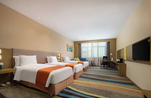 Baiyun Hotel | City Holiday Hotel Guangzhou Baiyun Airport Renhe Metro Exit B