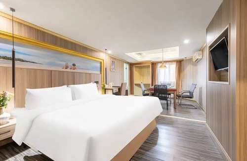 Shajing Hotel | City-state apartments - Niu Hu Subway