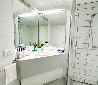 Adelaide Central Business District Apartment | City studio ex hotel room