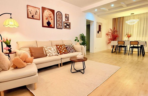 Jing'an Apartment | CityHome-3BRs 2Baths Jing'An Temple