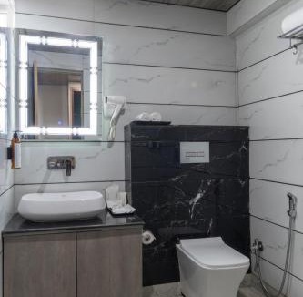 Ghaziabad Hotel | Clark Inn Express Rajnagar