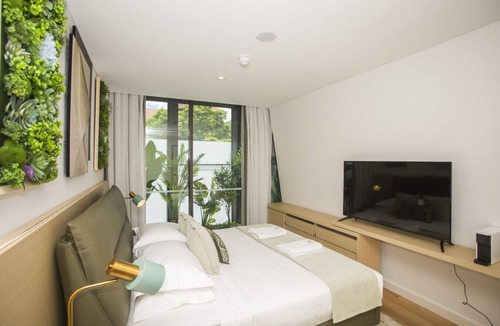 Perth Central Business District Hotel | Classic King Room - Quinn`s Botany Boutique K02