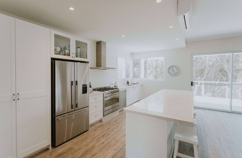 Yallingup House | Cliff Beach House, luxury Yallingup accommodation in secluded private estate
