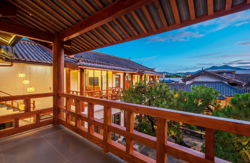 Dayan Old Town Hotel | Cloud Villa云居 - Two more nights free pick up once