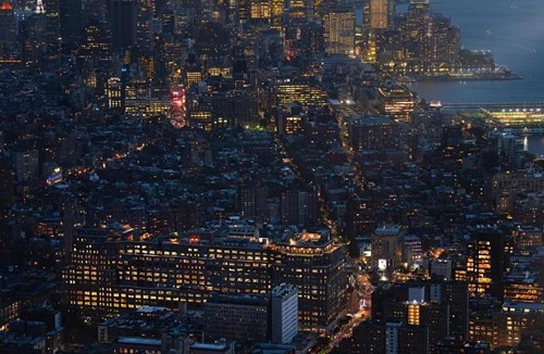 Luohu Hotel | Cloud-Walk Hotel Panoramic High-Rise Cityscape Within 100 Meters of Metro Line 3