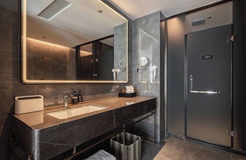 Banan Hotel | CNHOL Hotel - Chongqing Huanancheng