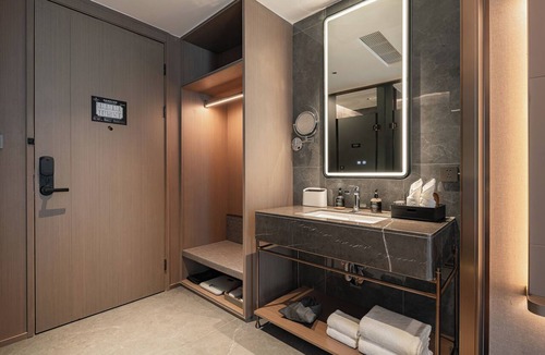 Banan Hotel | CNHOL Hotel - Chongqing Huanancheng