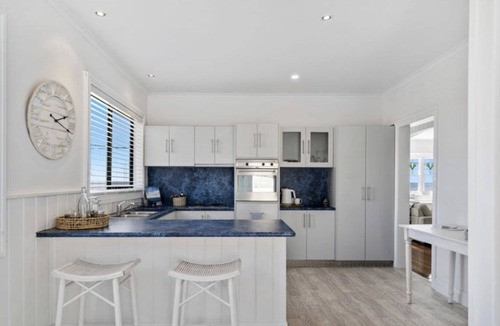 Parklands Cottage | Coastal Cottage Overlooking Bass Strait