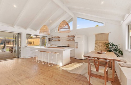 Mooloolaba House | Coastal Escape | Pool & Walk to Beach | Perfect for Summer Holidays