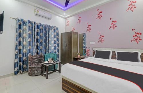 Lucknow Hotel | Collection O Shivashakti Grand Near Chaudhary Charan Singh International Airport