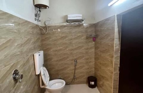 Rakabganj House | Colonel Dugal's - Near Taj, Fort & Shopping