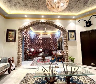 Sikandra House | Colonel's Abode