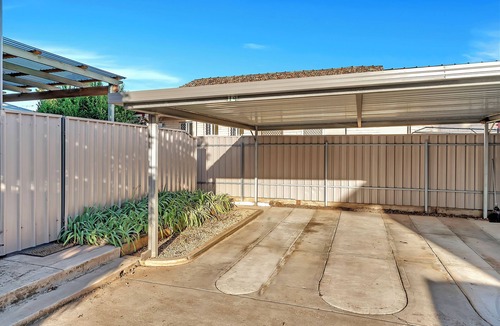 Payneham House | Colour Pop Cottage - A vibrant courtyard retreat perfect for long stays