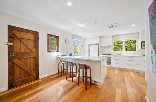 Narrabundah Apartment | Comfortable 3-Bed Haven Near Canberra Attractions