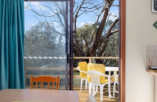 Encounter Bay House | Comfortable Elevated Holiday Home