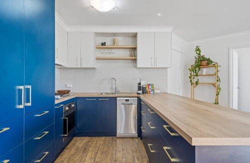 Fortitude Valley Apartment | Comfortable Stay in Vibrant Valley District