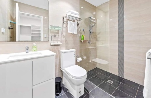 Homebush Apartment | Comfy 3 Bed Apt at Homebush | MHS