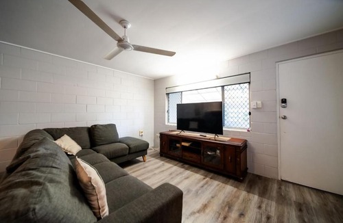 Kirwan House | Comfy Kirwan Getaway