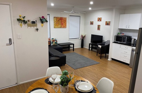 St Marys House | Comfy Small House