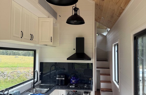 Wattamolla Cabin | Completely off grid new tiny home inrainforest and farming haven near Berry