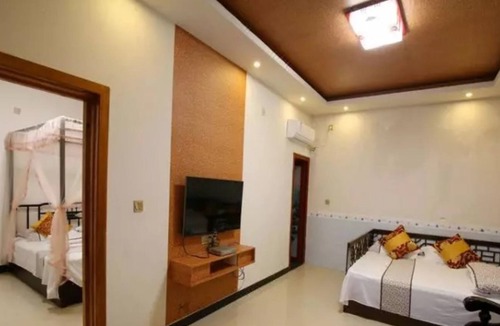 Fenghuang House | Congwen House