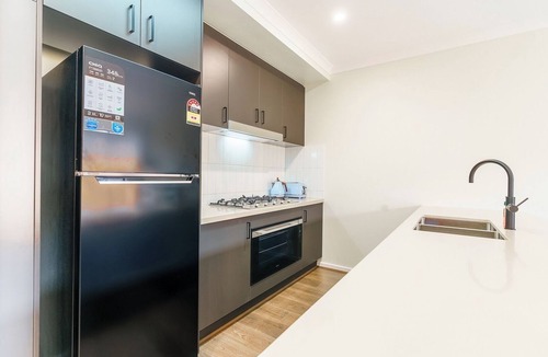 Plumpton House | Contemporary Comfort Brand New Deanside Retreat