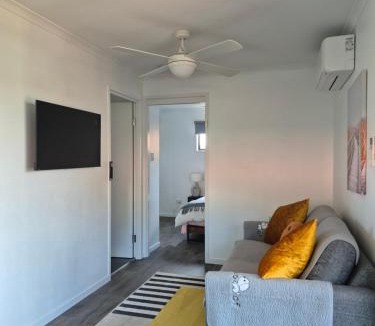 Strathpine Apartment | Convenient Getaway Home in Strathpine