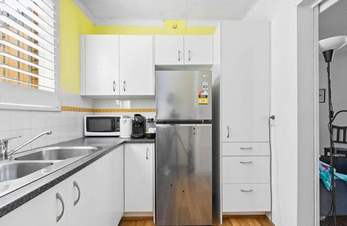 Surry Hills Apartment | Convenient Studio in Trendy Inner-City Suburb