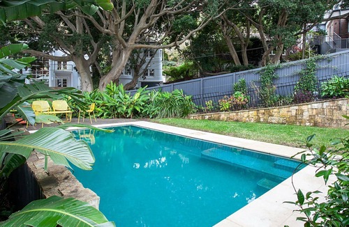 Coogee Apartment | Coogee Classic is modern four-bedroom home with two sun terraces, pool and parking