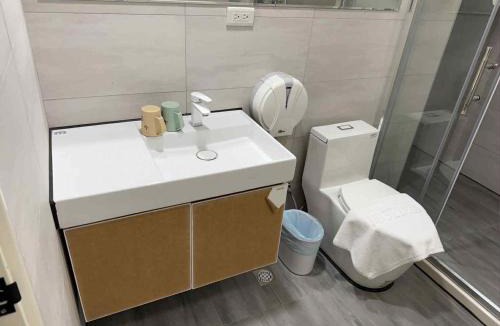 Guishi House | Cook B&B