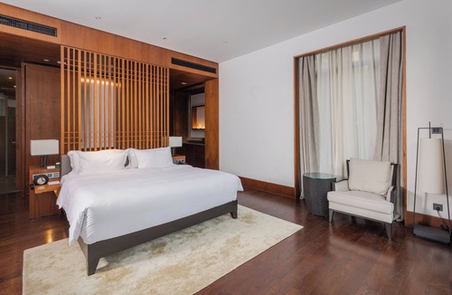 Yinzhou Hotel | Cordis Dongqian Lake Ningbo