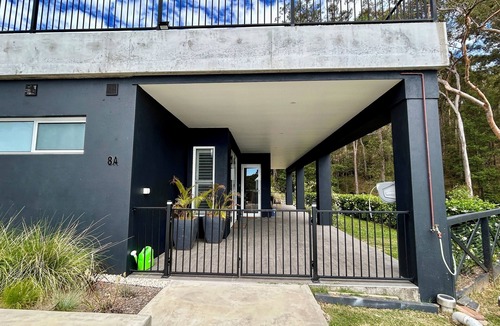 Wallsend Apartment | "Coriden" secluded apartment nestled in the bush