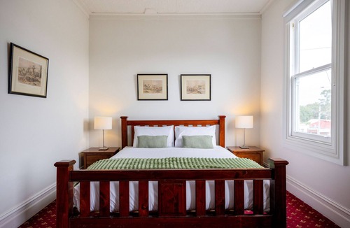 Alexandra Hotel | Corner Hotel Alexandra