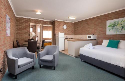Corowa Hotel | Corowa Bindaree Holiday Park
