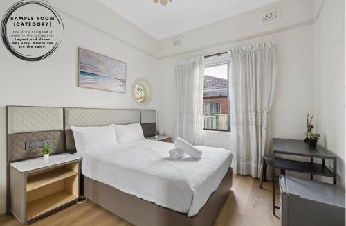 Bankstown House | Cosy Double Room - Near Bankstown Central & WSU - Shared Bathrooms