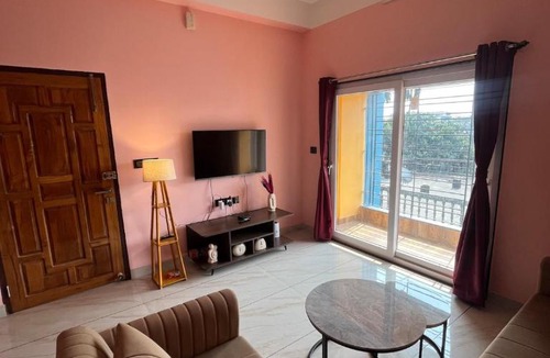 Siliguri Apartment | Cosy Minimal Retreat 2Bhk-2AC