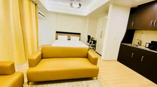 Gomti Nagar Apartment | Country Inn & Suites Lucknow Gomti Nagar