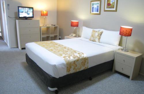 Bathurst Hotel | Country Lodge Motor Inn
