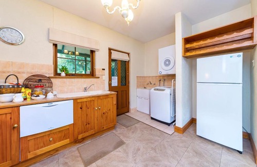 Angaston Bed & Breakfast | Country Pleasures Bed and Breakfast
