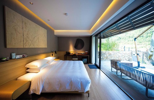 Hanzhong Hotel | Country Retreats Shaanxi Foping