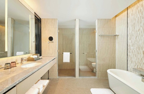 Luyuan Hotel | Courtyard by Marriott Changchun